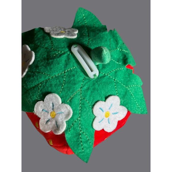Moose Shopkins Strawberry Plush Bank Red & Green Felt Leaf Flower Accent - Picture 9 of 12